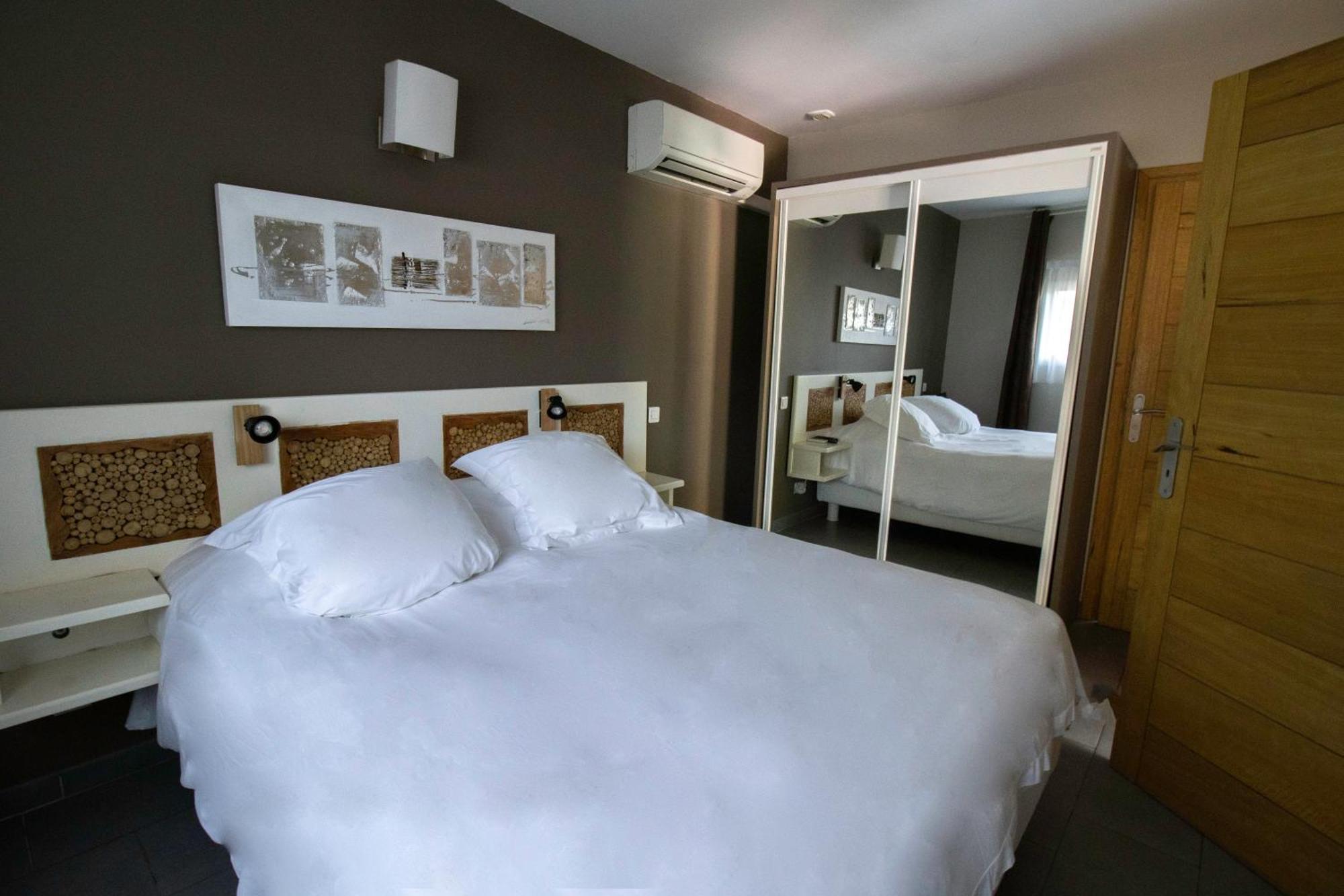 Athena Motel Сен-Глф Экстерьер фото