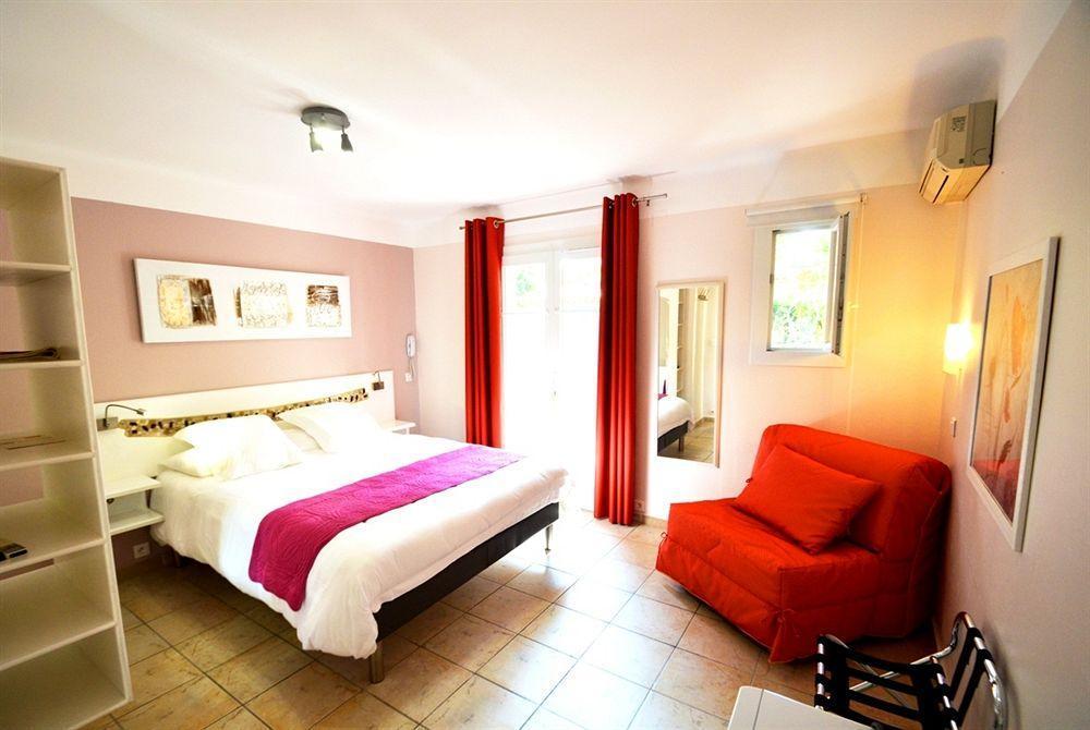 Athena Motel Сен-Глф Экстерьер фото